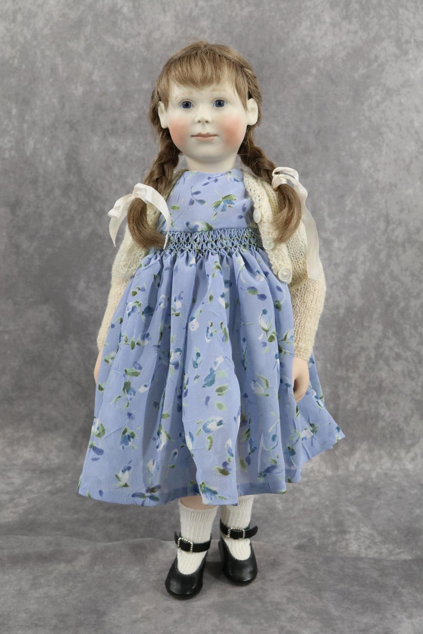 ARTIST DOLLS. (1 of 5)