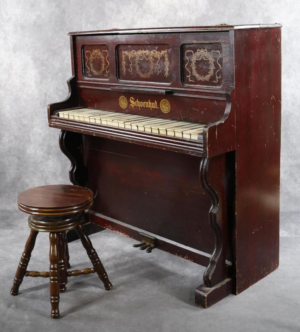 SCHOENHUT. (1 of 13)