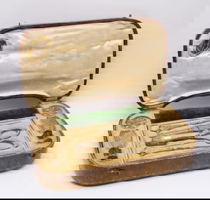 French Etui with Gilt Silver Sewing Notions