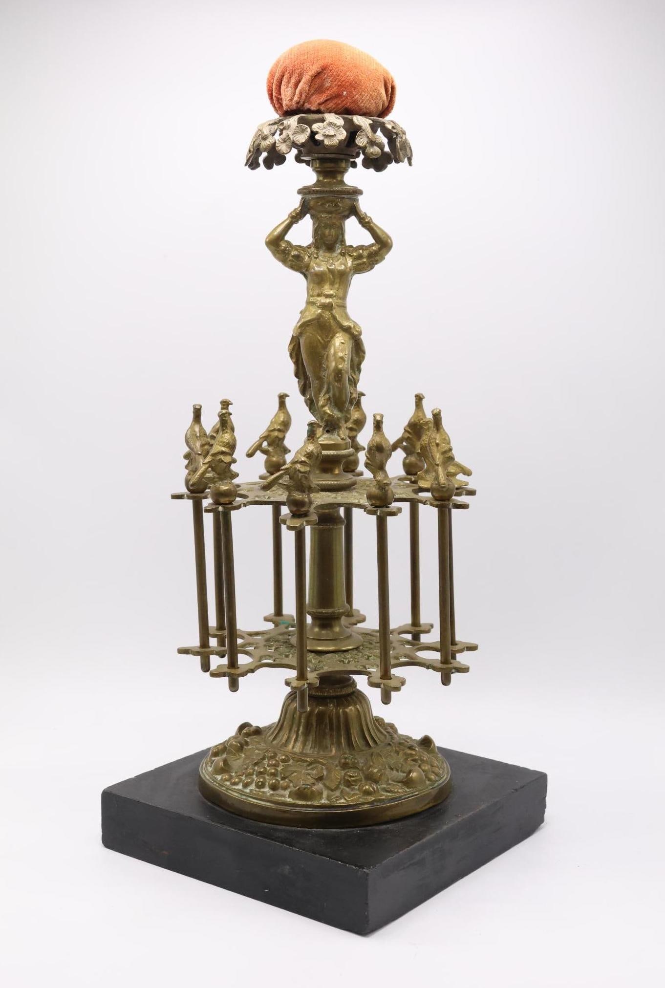 French Figural Spool Caddy (1 of 10)