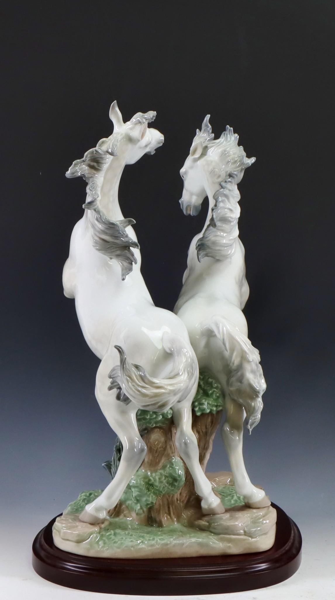 Lladro "Free as the Wind" Porcelain Sculpture (1 of 9)