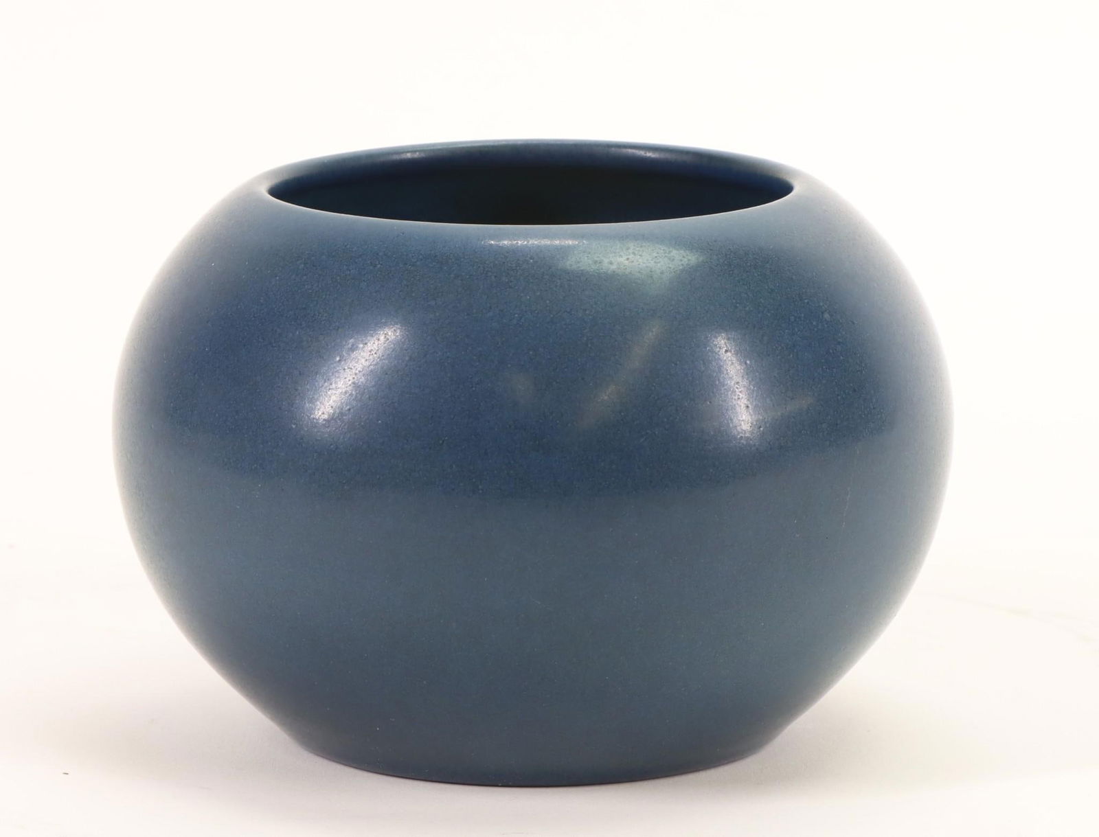 Marblehead Pottery Vase (1 of 5)