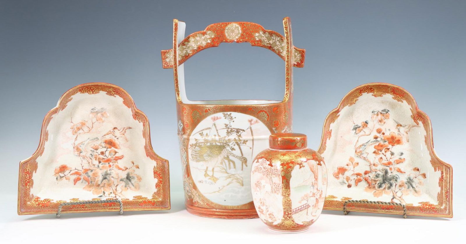 Japanese Kutani Porcelain Wares (1 of 20)