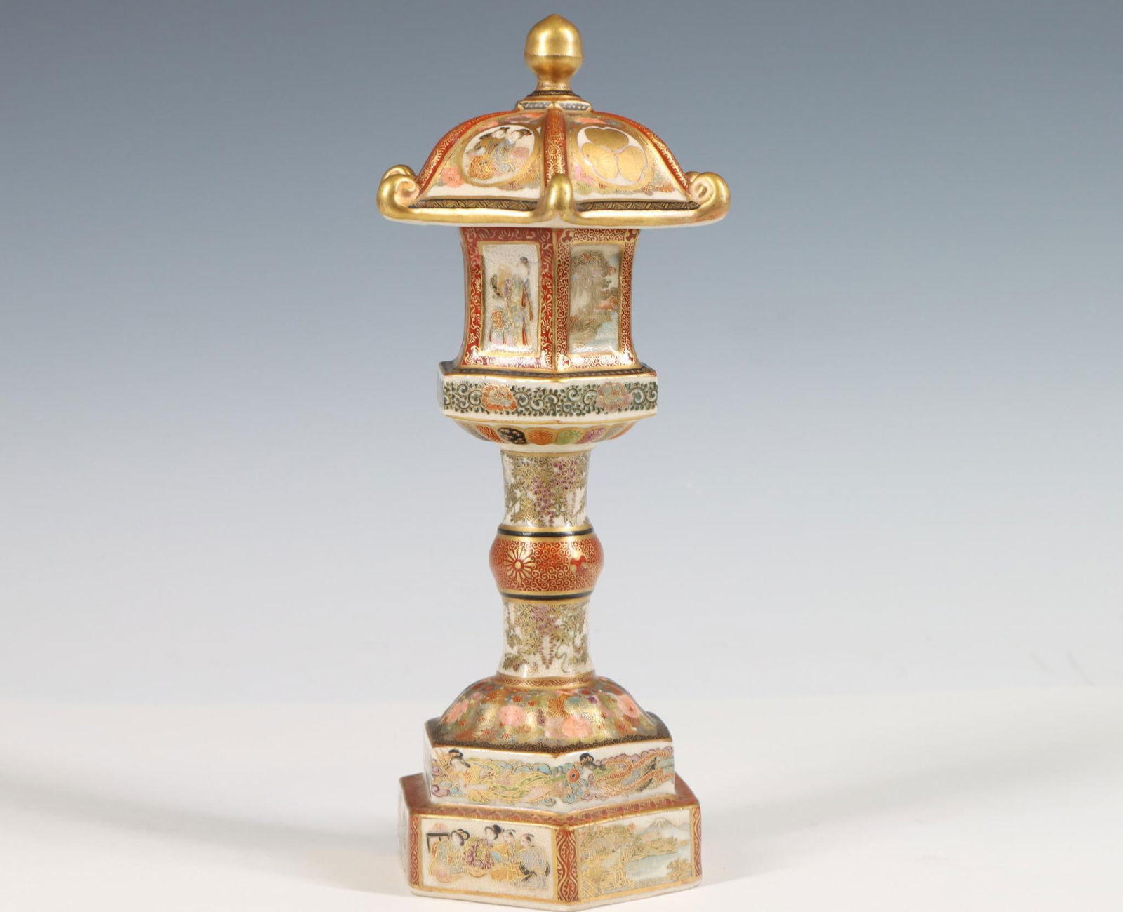 Juzan Japanese Satsuma Pottery Lantern Form Vessel (1 of 10)