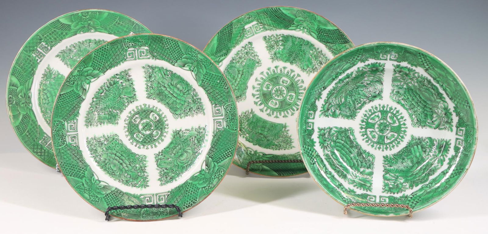 Chinese Green Fitzhugh Pattern Porcelain Plates (1 of 10)
