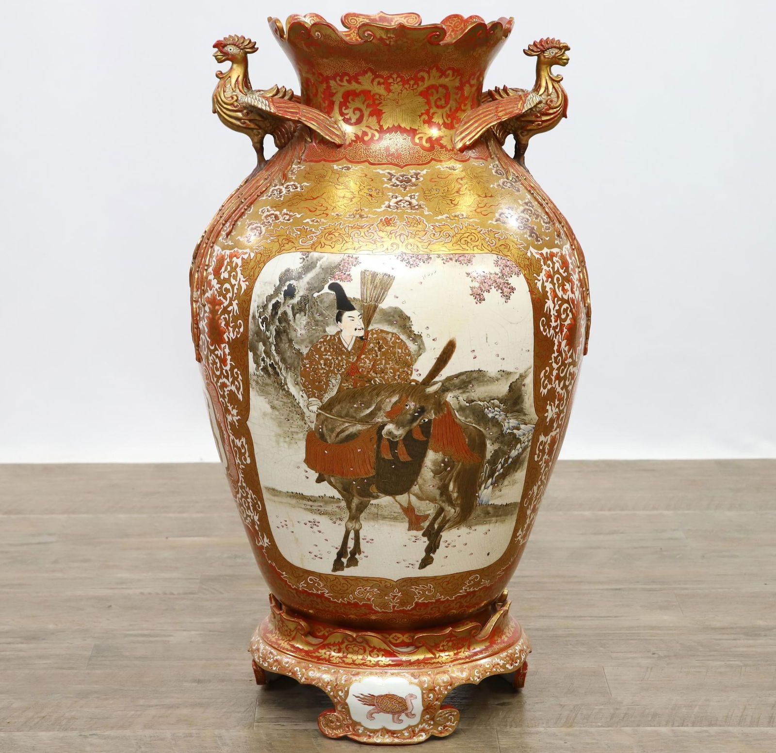 Meiji Japanese Kutani Vase, Large Scale (1 of 17)
