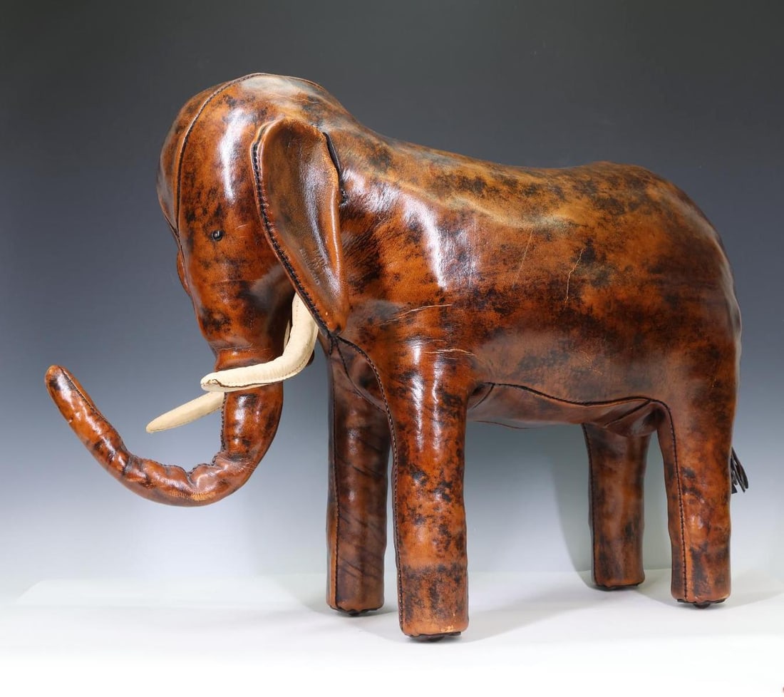 Dimitri Omersa English Leather Elephant Footstool (1 of 15)