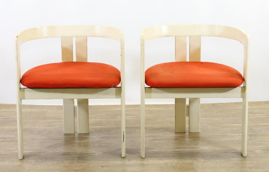 Afra and Tobia Scarpa for Gavina - Knoll Pigreco Chairs: Italian Modern pair of white laminate barrel chairs with floating plywood seats with burnt orange upholstery, both labeled for Gavina, and one also labeled for Knoll. Surface wear including scuffs, sc