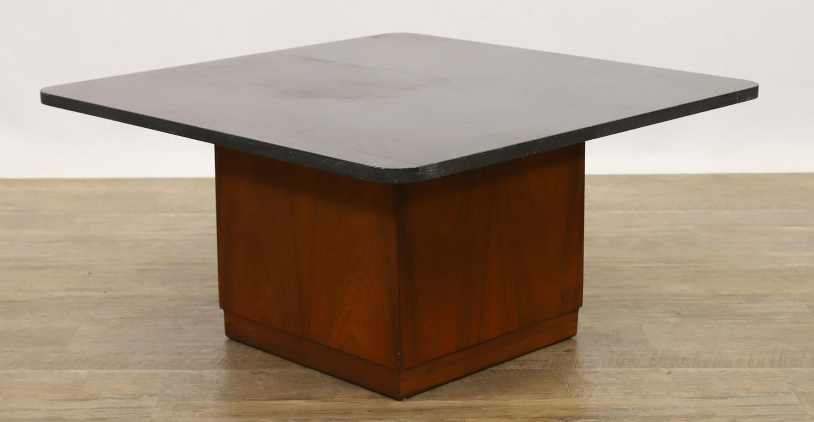 Fred Kemp Coffee Table (1 of 11)
