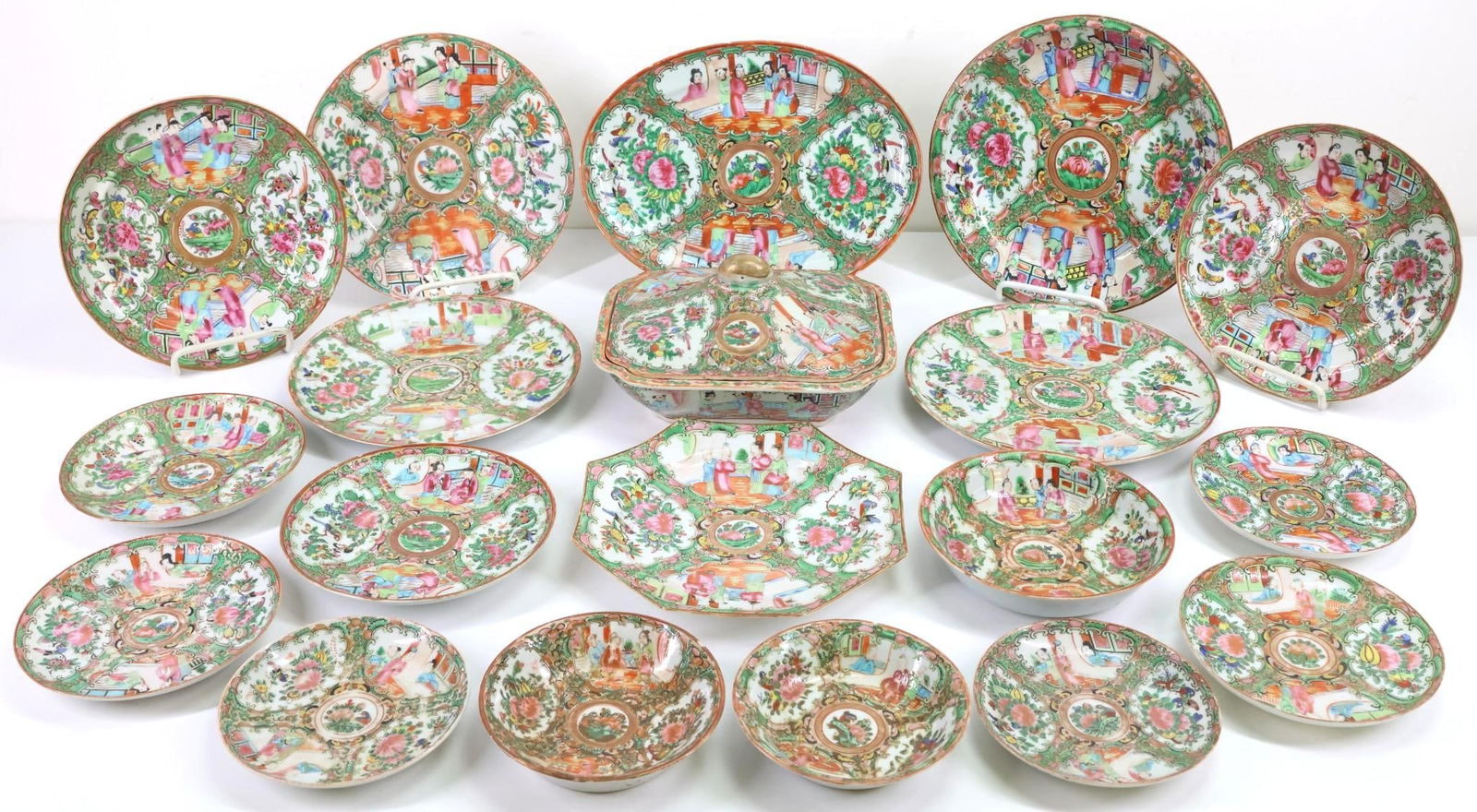 Chinese Rose Medallion Porcelain Wares (1 of 20)