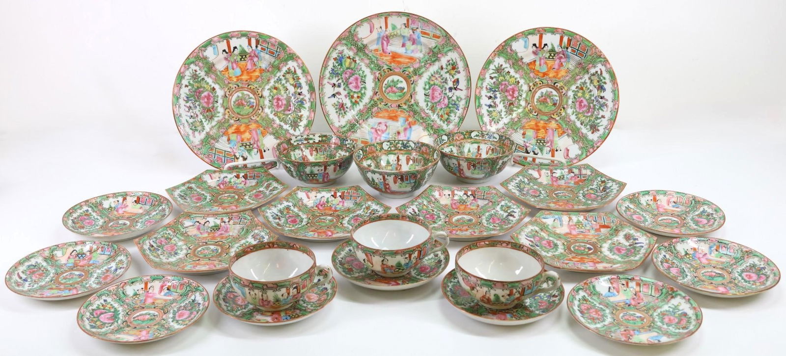 Chinese Rose Medallion Porcelain Wares (1 of 19)