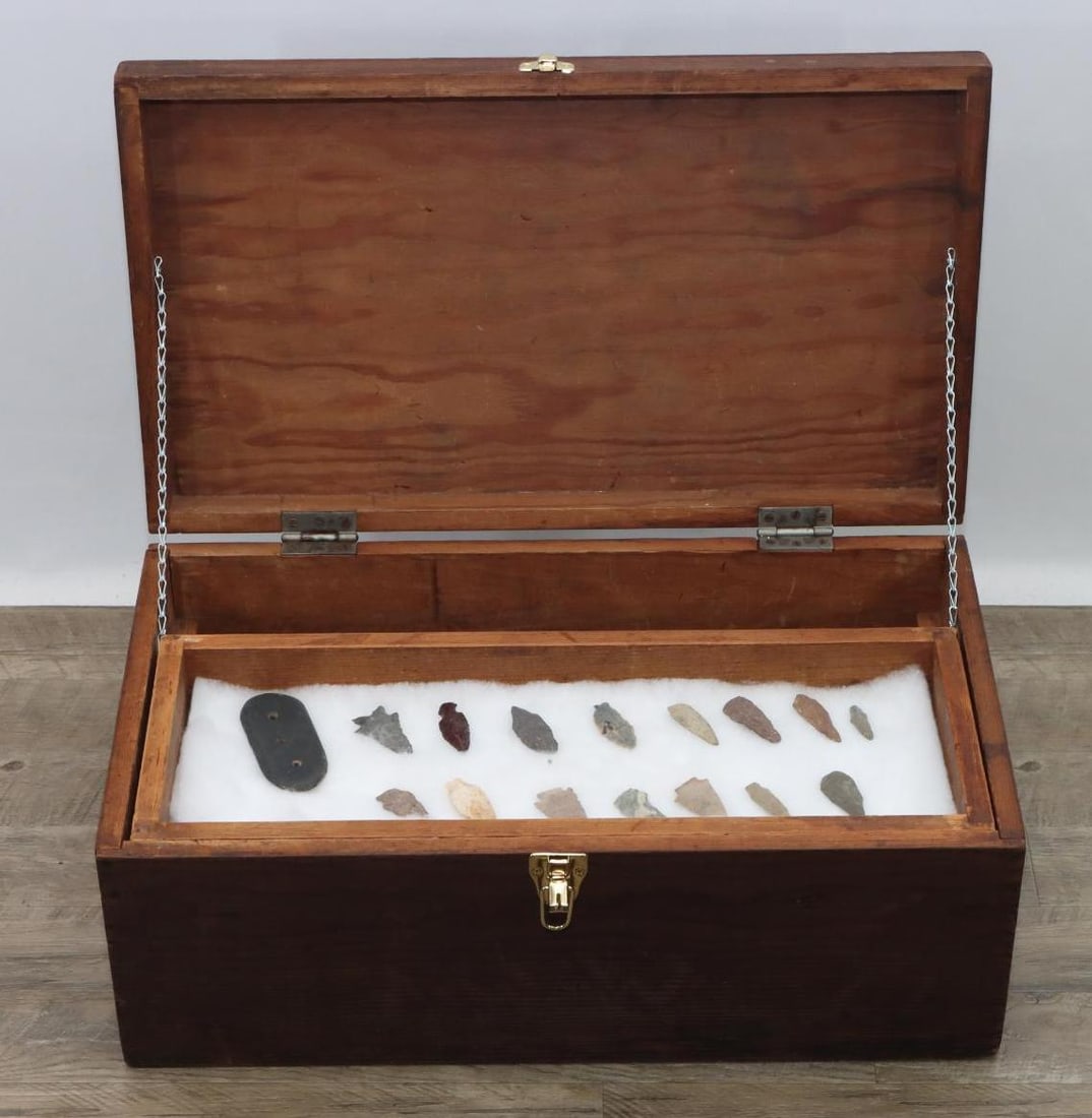 Native American Arrowheads & Stone Tools (1 of 6)