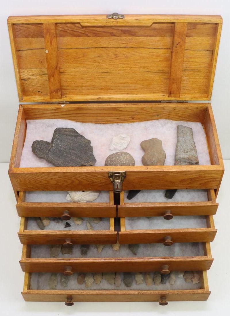 Native American Artifacts & Mineral Specimens: Native America artifact collection arrowheads, stone and shell gorgets, tools, all contained in 6-drawer wooden storage cabinet. cabinet 21"w x 15.25"h x 9.5"d