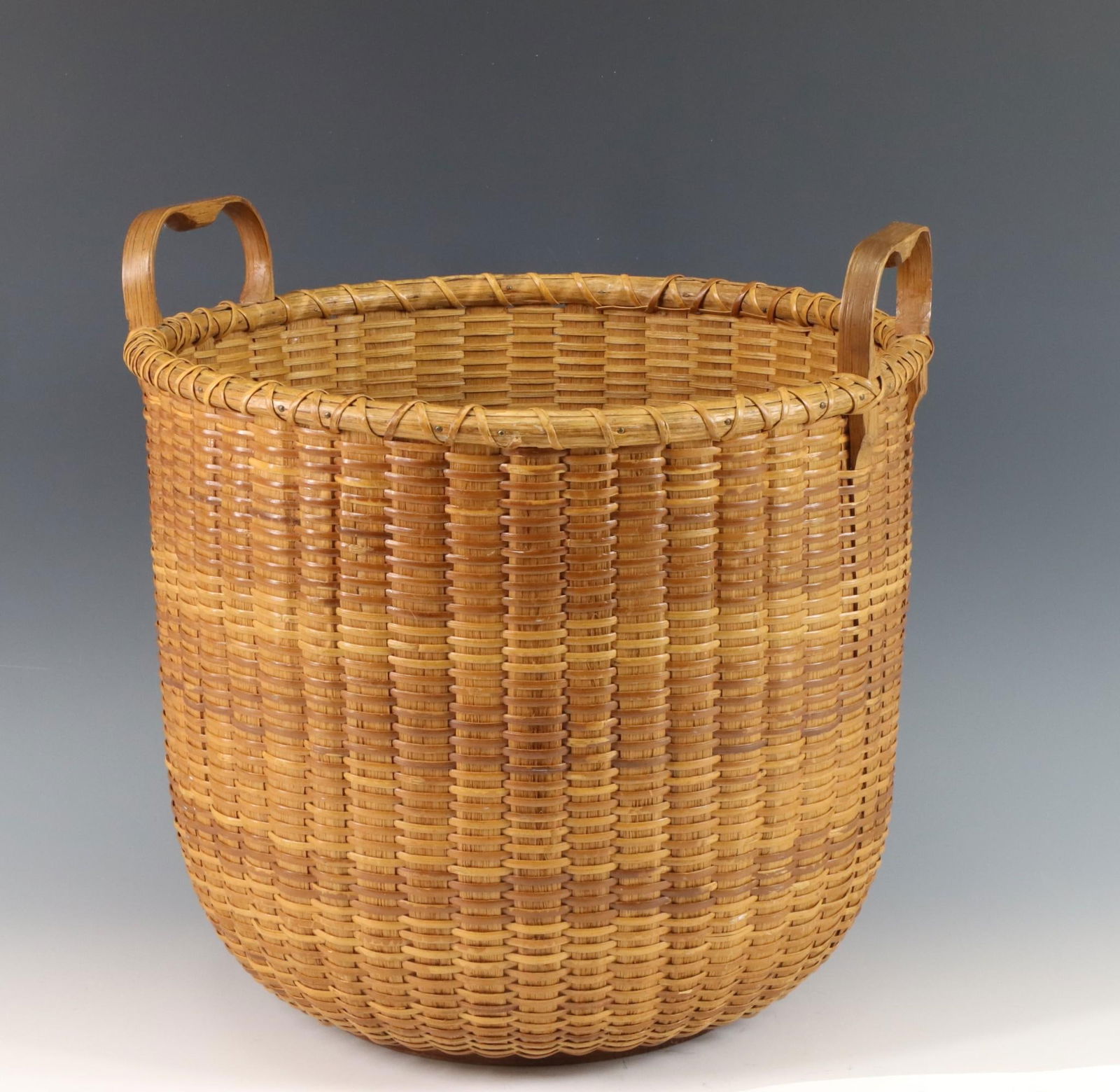 Jose Formoso Reyes (1902 - 1980) Nantucket Basket (1 of 8)