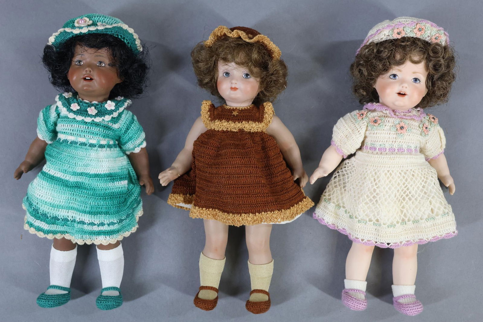 ARTIST DOLLS. (1 of 5)