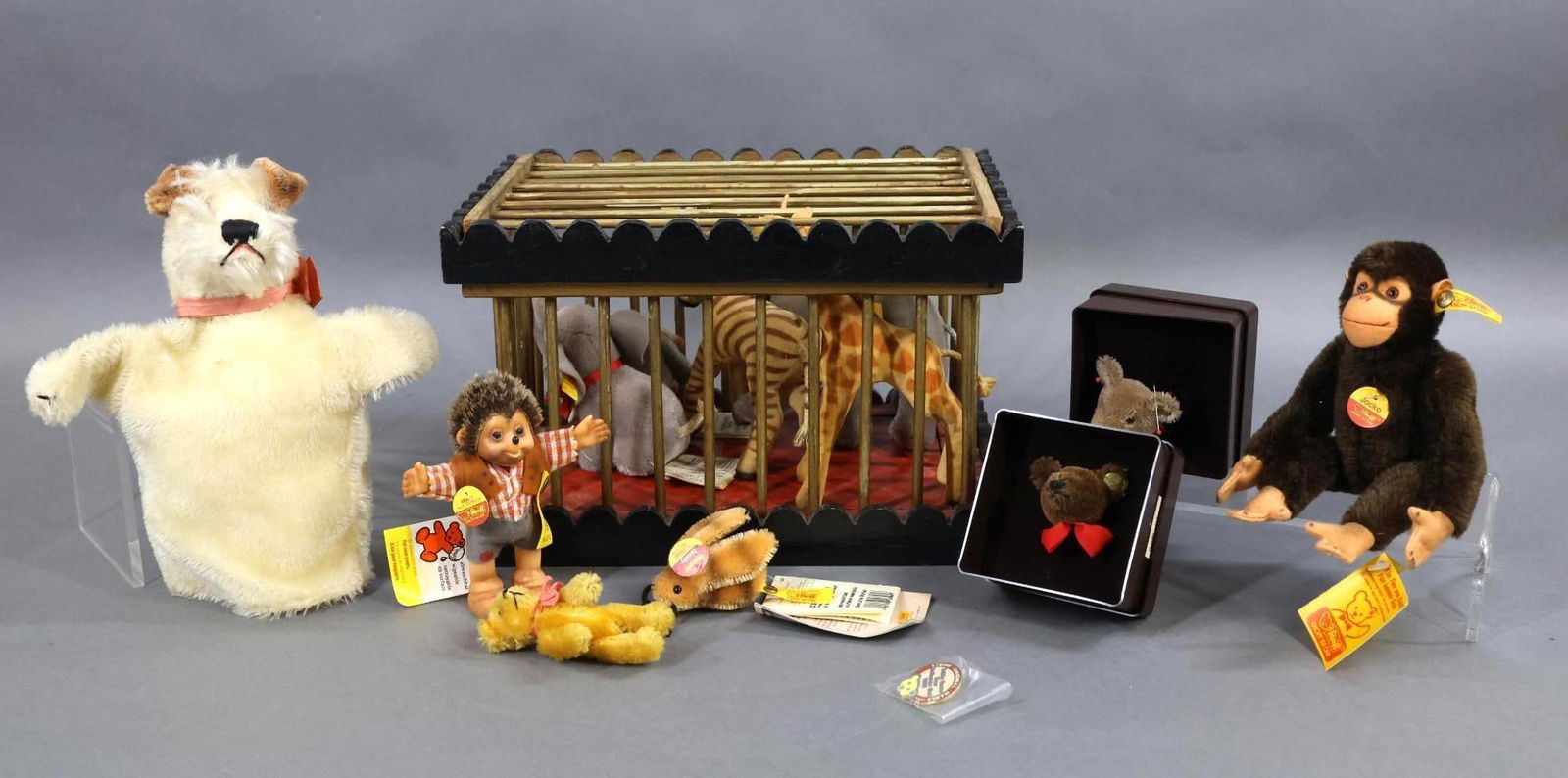 VINTAGE STEIFF. (1 of 13)