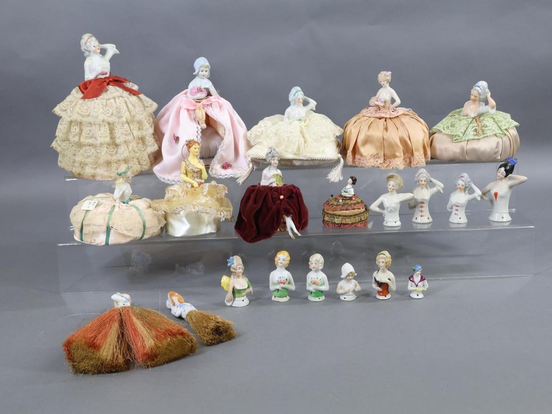 CHINA HALF DOLLS. (1 of 11)