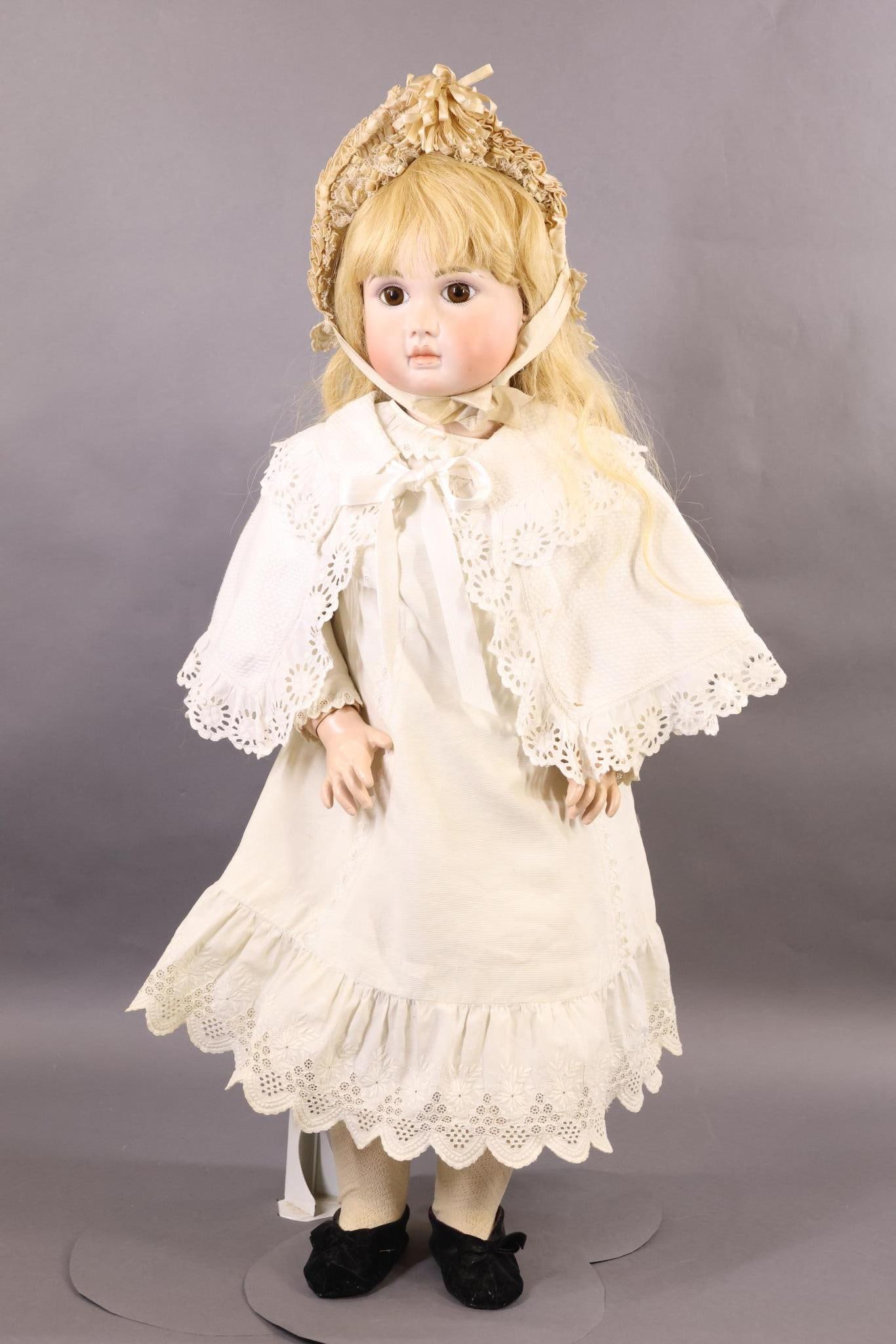 ARTIST DOLLS - FRENCH. (1 of 7)