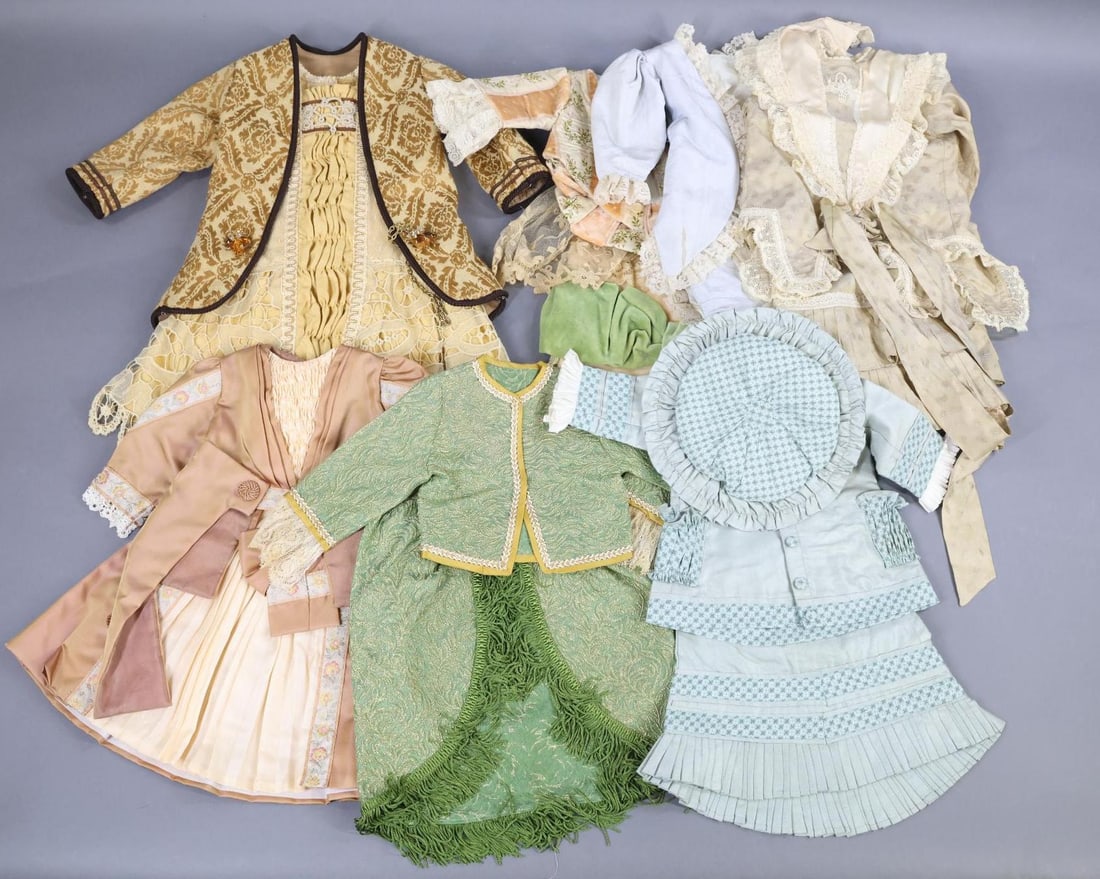DOLL SUPPLIES - CLOTHING. (1 of 5)