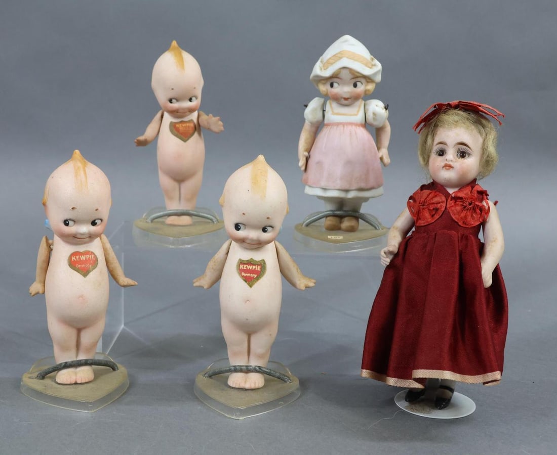 ALL BISQUE DOLLS. (1 of 9)