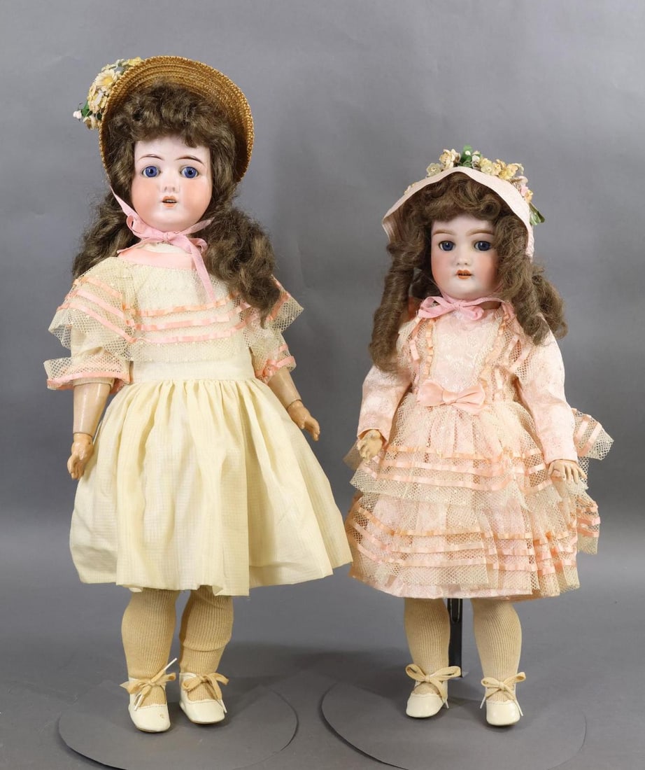 GERMAN BISQUE DOLLS. (1 of 14)