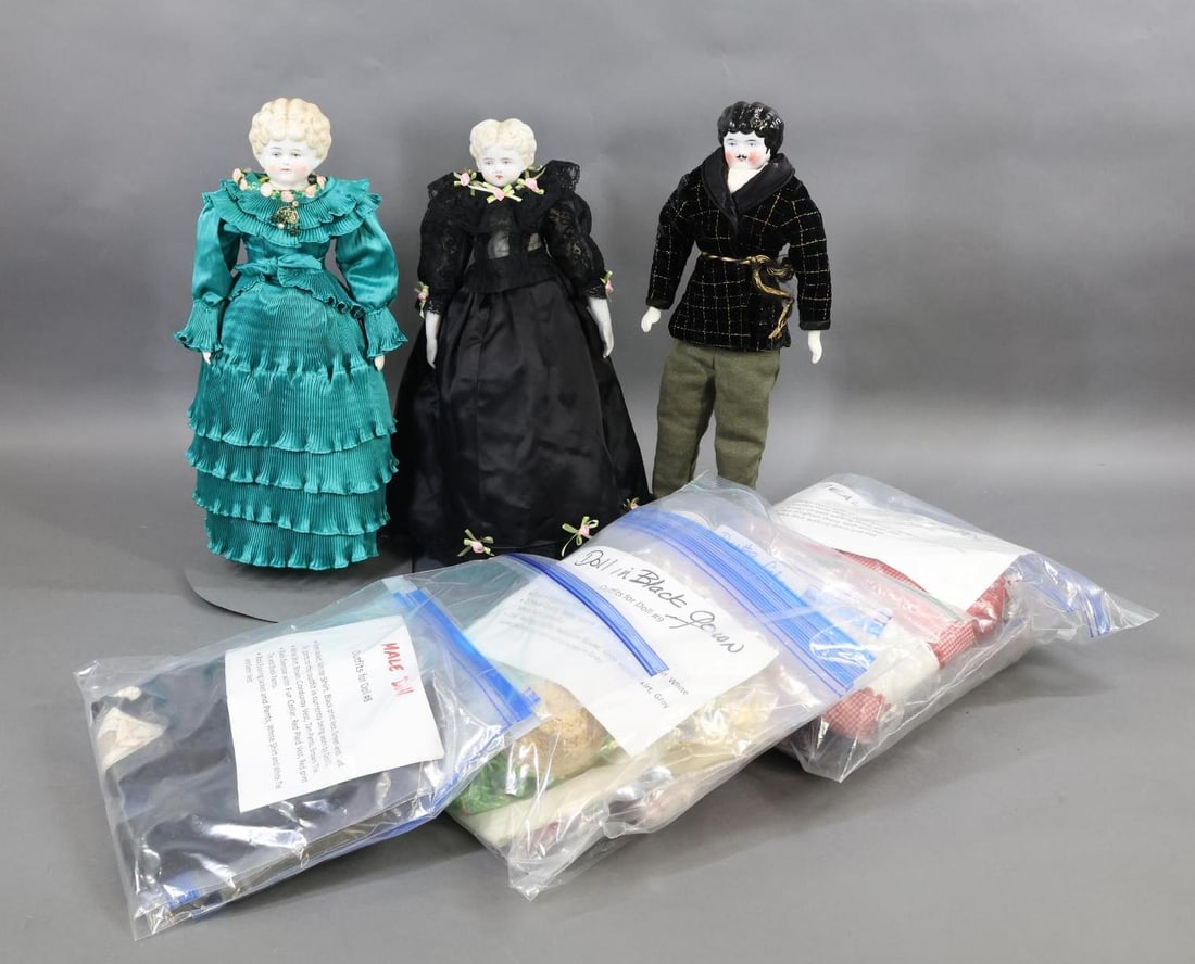 CHINA DOLLS. (1 of 14)