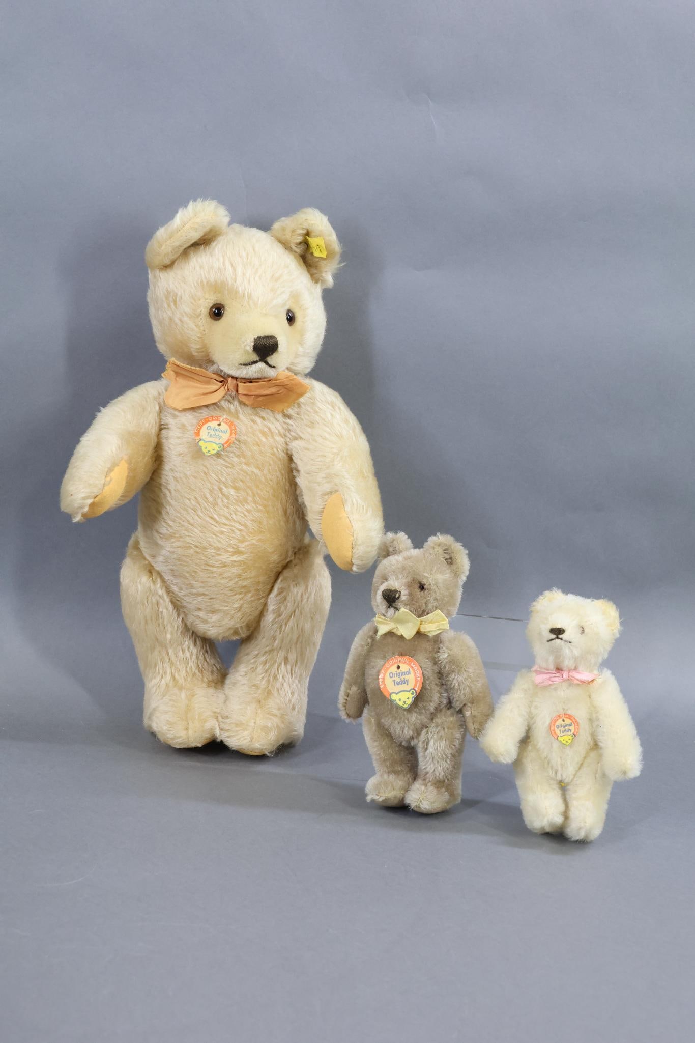 VINTAGE STEIFF. (1 of 9)