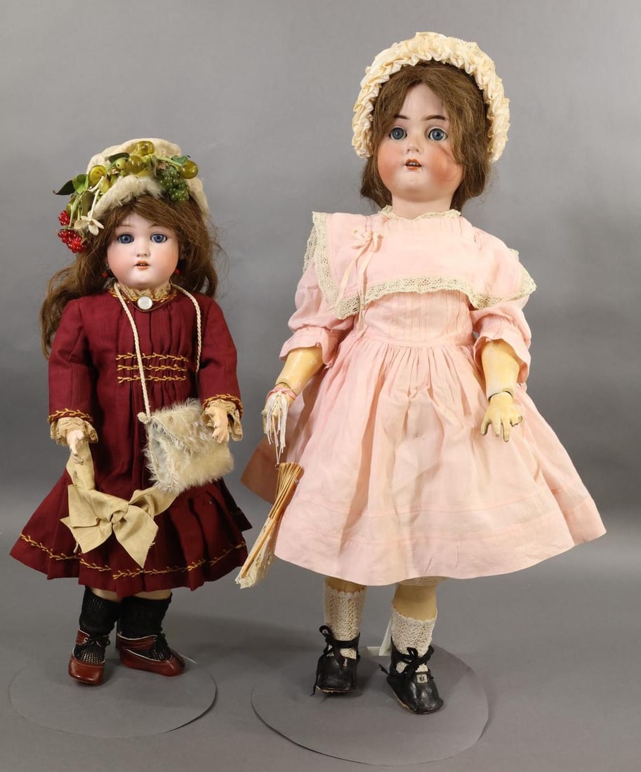 GERMAN BISQUE DOLLS. (1 of 14)