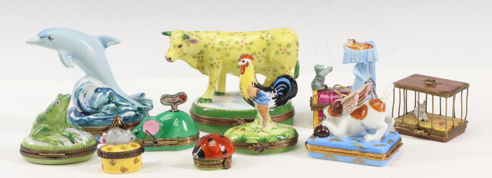 Limoges Porcelain Pill Boxes (1 of 16)