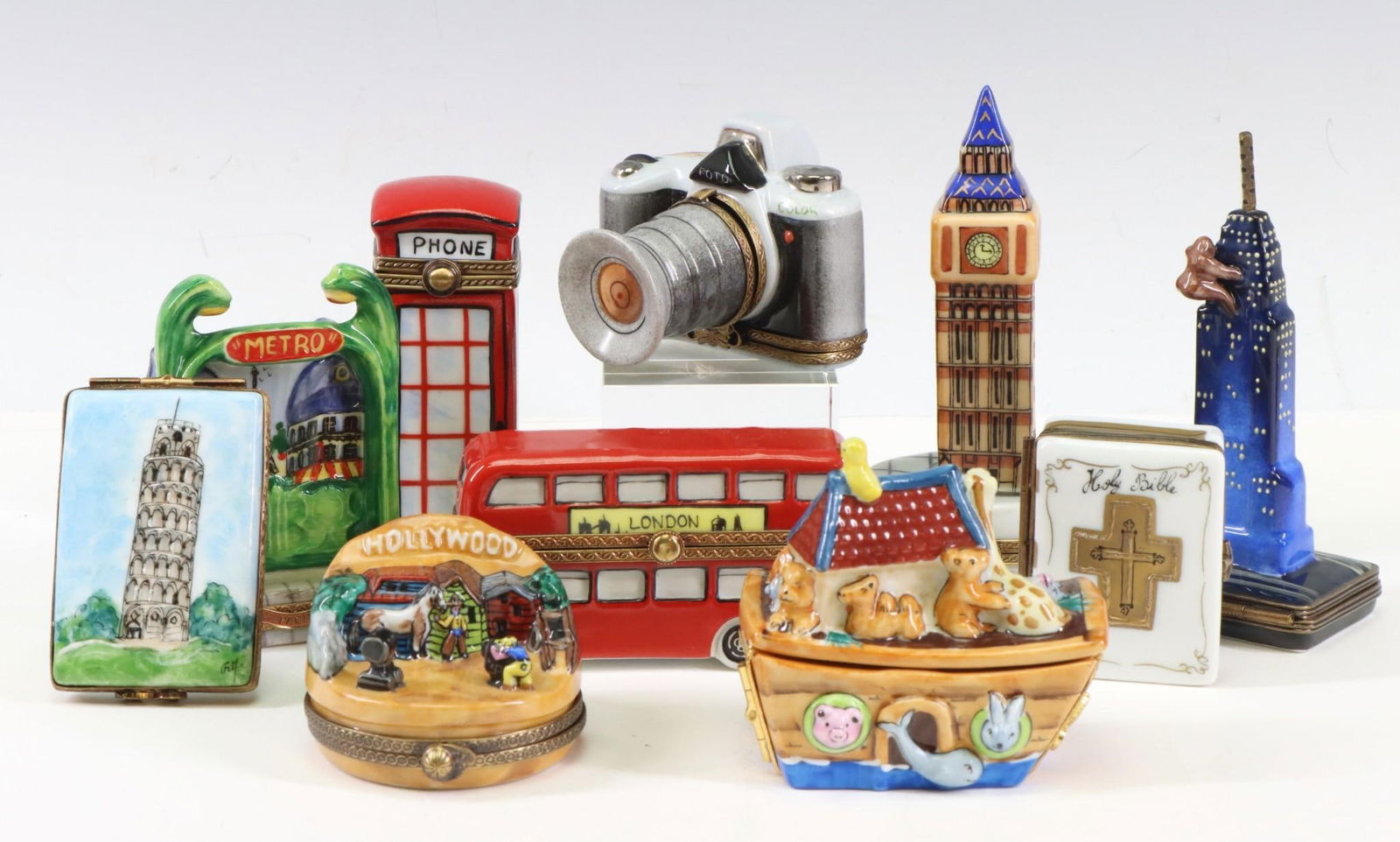 Limoges Porcelain Pill Boxes (1 of 20)