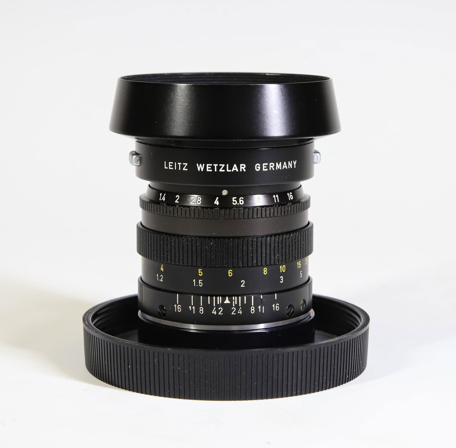 Leitz Leica 50mm Summilux f/4 Lens (1 of 8)