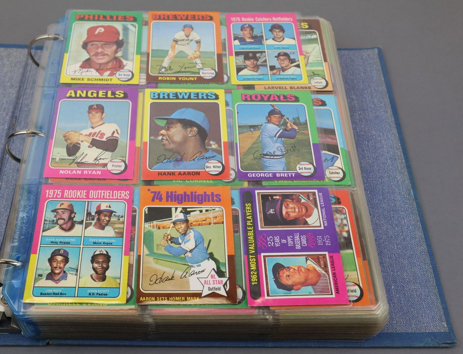 Partial set (558) 1975 Topps Baseball Cards (1 of 20)