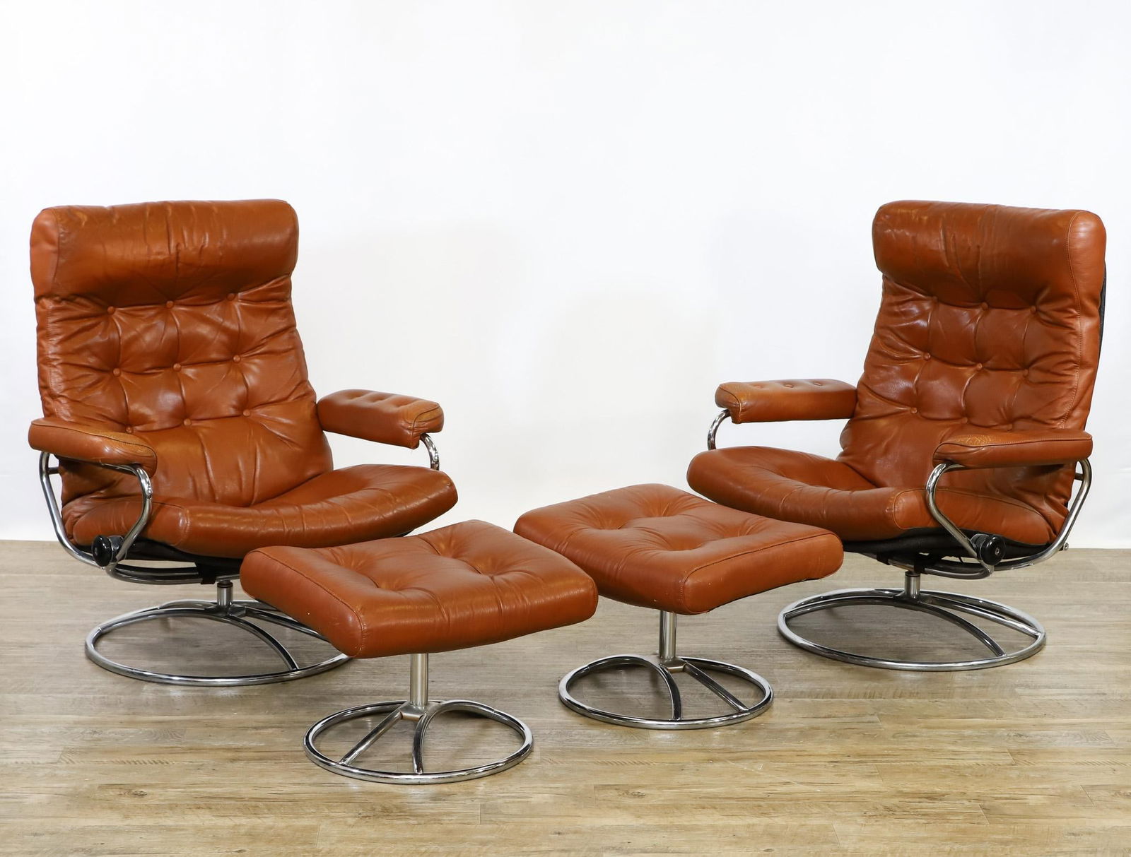Ekornes Stressless Recliner Chairs and Ottomans (1 of 20)