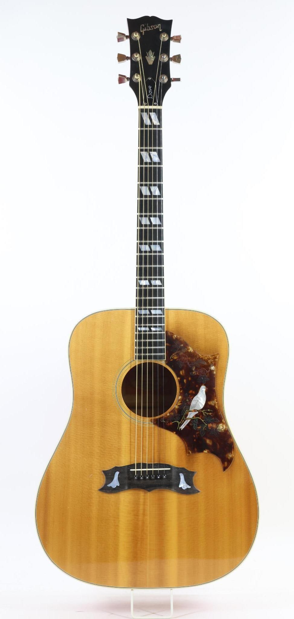 Gibson Dove Guitar (1 of 20)