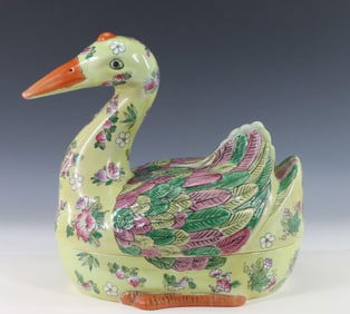 Chinese Famille Rose Porcelain Goose Tureen
