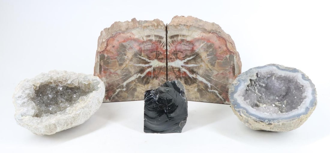 Geodes & Mineral Specimens (1 of 11)
