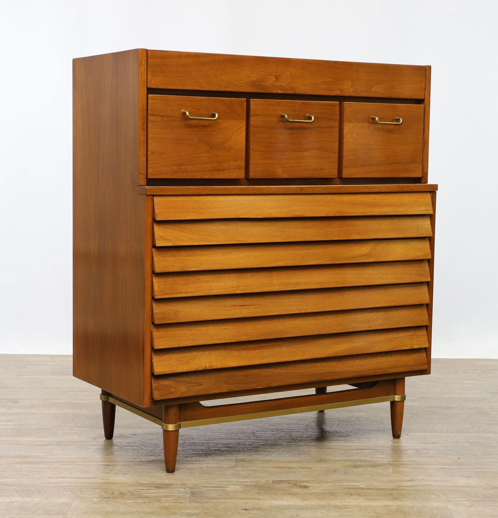 Merton Gershun for American of Martinsville Dania Chest (1 of 13)