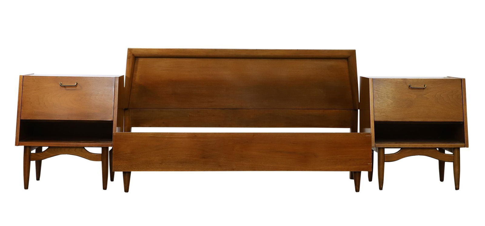 Merton Gershun for American of Martinsville Dania Nightstands and Bed (1 of 20)