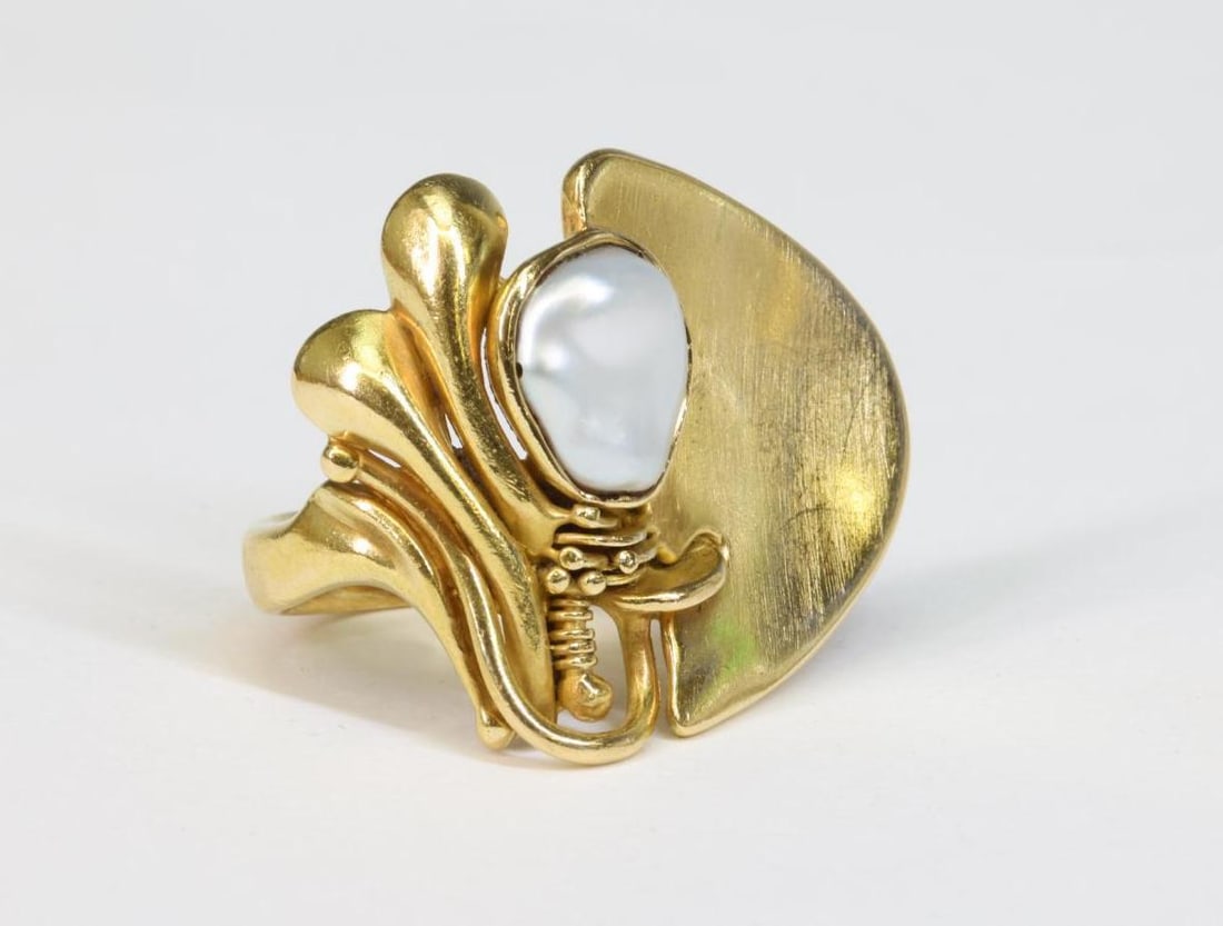 18K Demaret Mabe Pearl Ring (1 of 7)