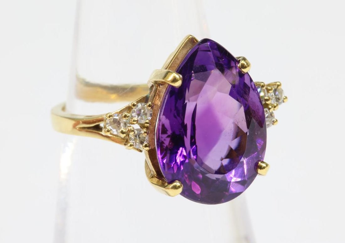 18K YG Amethyst and Diamond RIng (1 of 6)