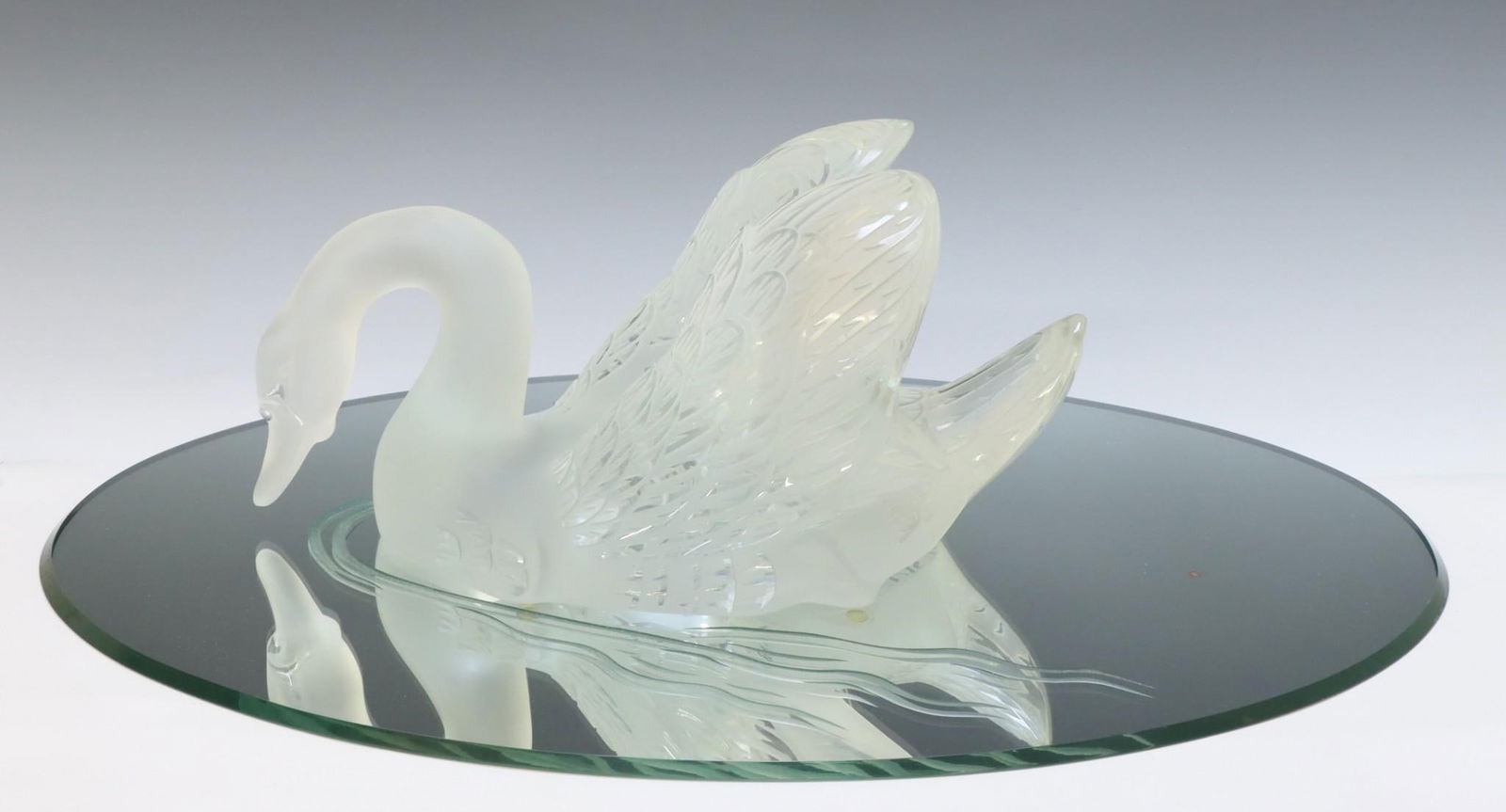 Lalique Swan Crystal Sculpture (1 of 7)