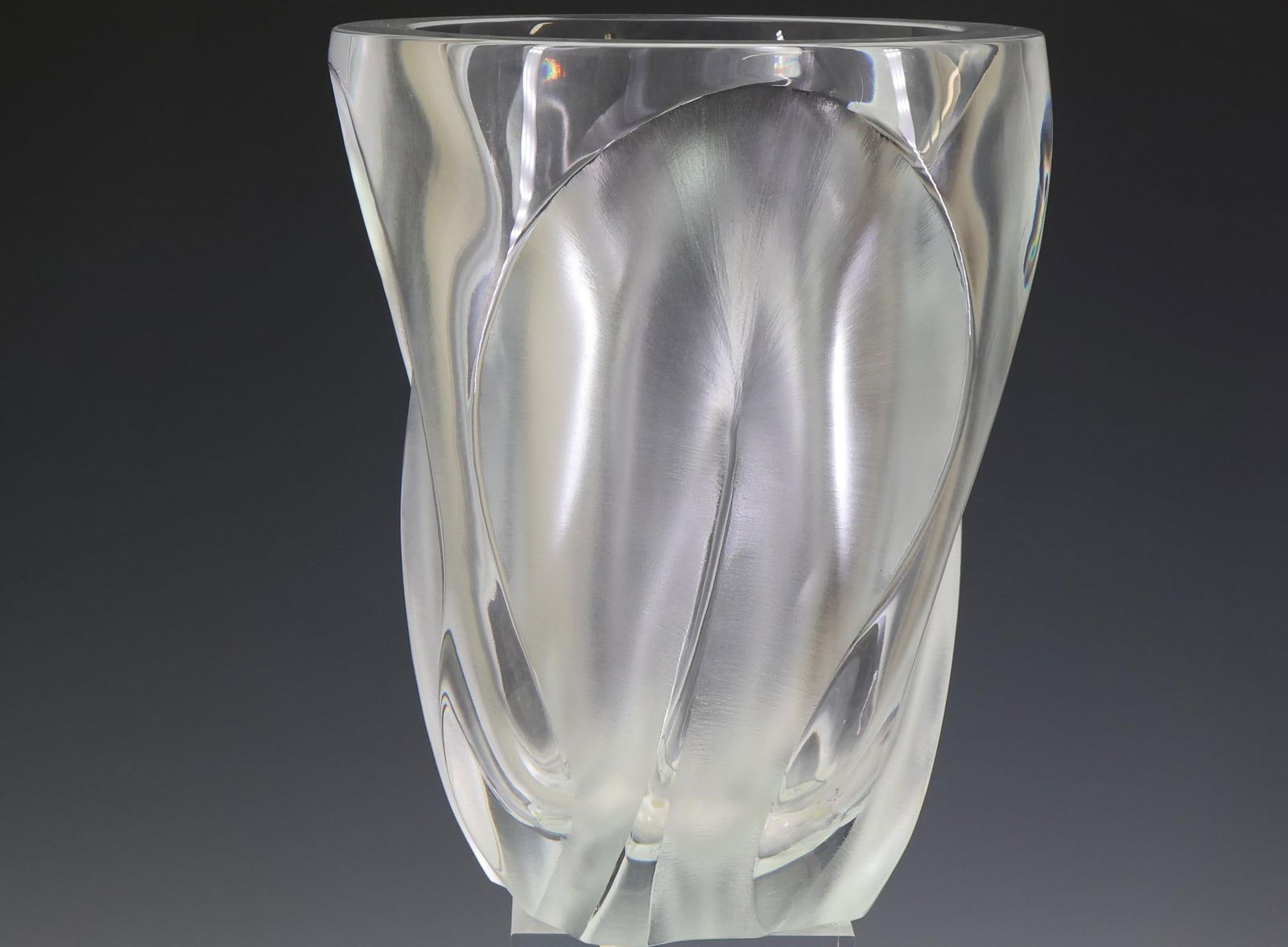 Lalique Ingrid Crystal Vase (1 of 4)