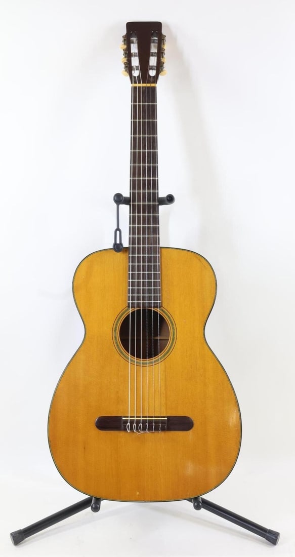 1952 Martin 0018G Guitar (1 of 13)