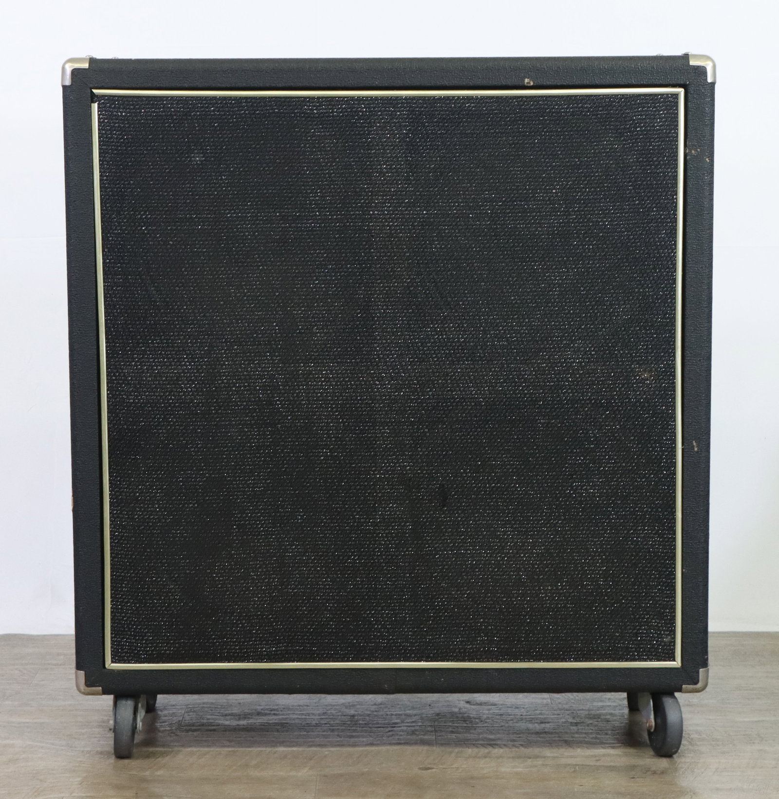 Sound City 4x12 Speaker Cabinet: Sound City Model L412 Cabinet with 4x12" Speakers On Wheels. Serial Number 611006, Made in USA. Covering Shows Repairs. Tested OK at High Volume