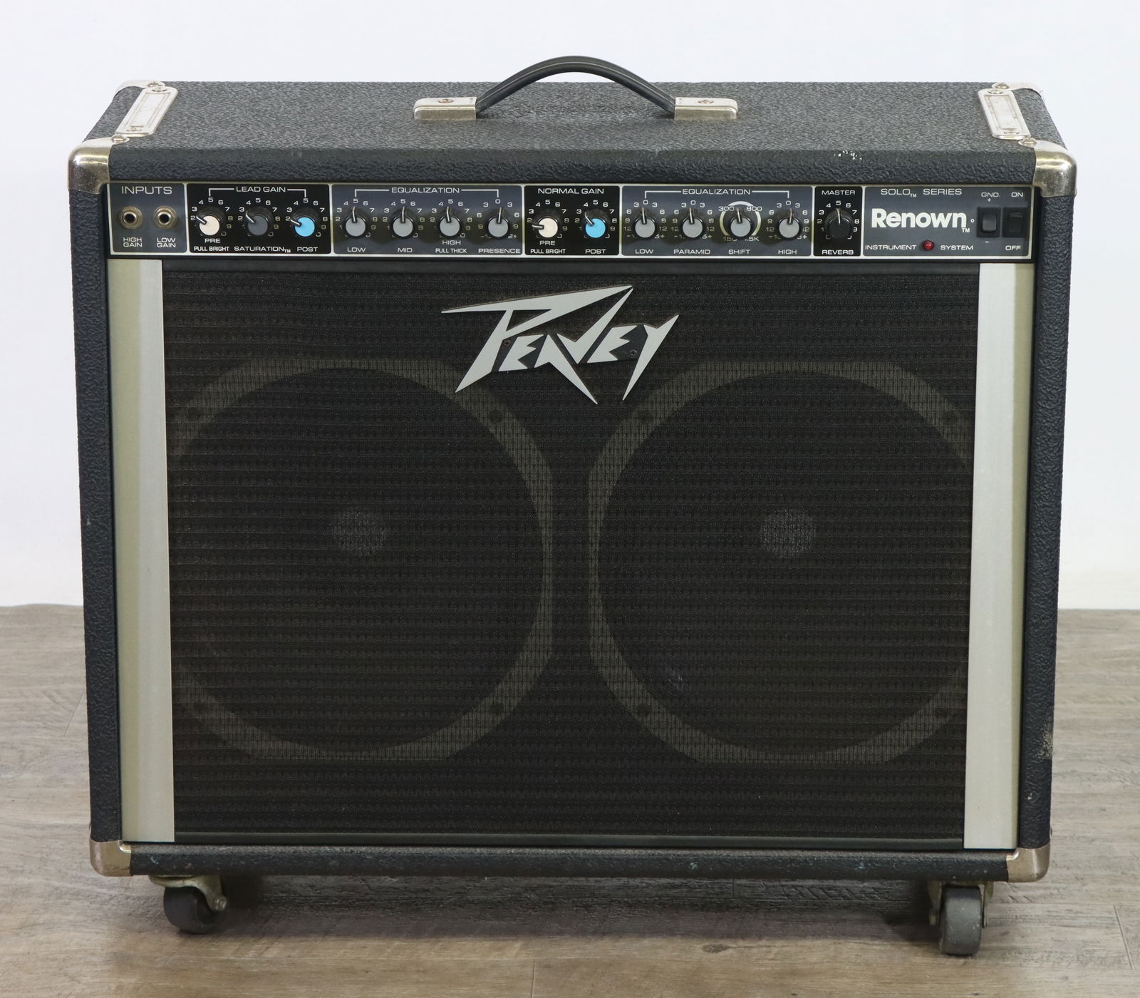 Peavey 212 Renown Guitar Amplifier (1 of 9)