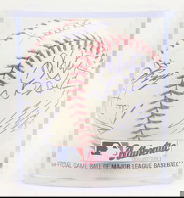 c2018 NY Yankee (7 Signature) Autographed Ball