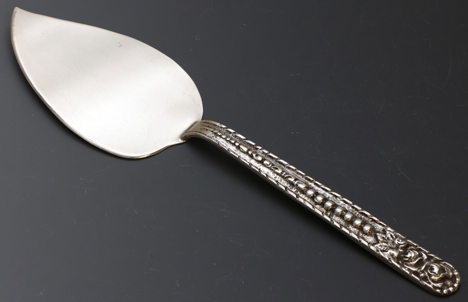 Continental 800 Silver Dessert Server (1 of 5)