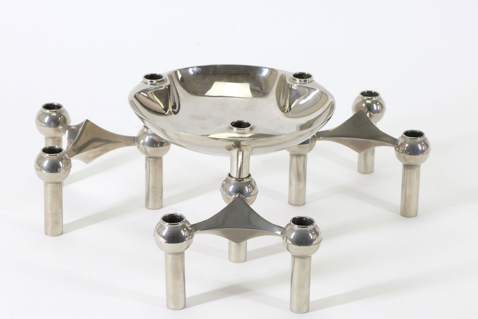 Stoff - Nagel Chrome Candle Holders (1 of 10)