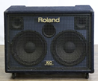 Roland KC-880 Stereo Mixing Keyboard Amplifier