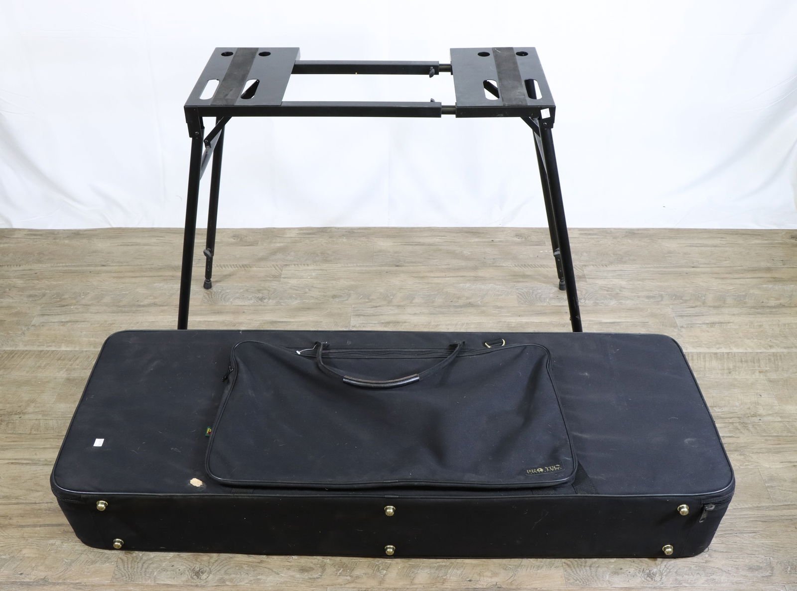 On-Stage Stands Keyboard Stand with Pro Tec Case (1 of 8)
